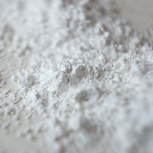 自社農園の<br>
無農薬米から作った<br>
無垢な玄米粉